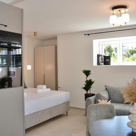 Apartments Toma โนวาลยา ภายนอก รูปภาพ