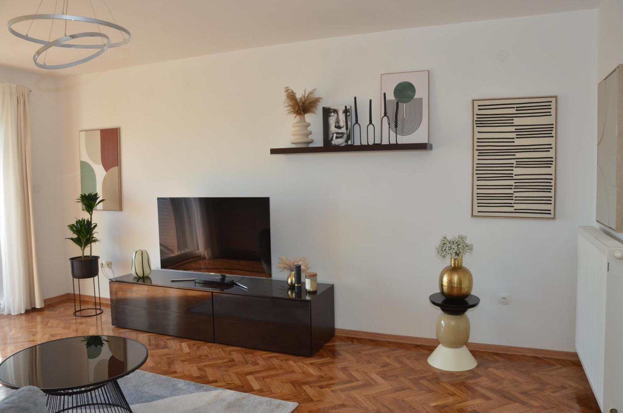 Apartments Toma โนวาลยา ภายนอก รูปภาพ